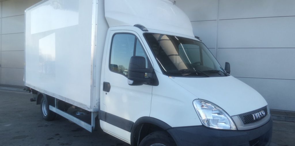 Inchirieri dube IVECO DAILY 35C15 (Cubica)